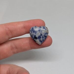 Sodalite Mini Heart Carving - Genuine Blue And White Mini‎ Crystal Heart Carving